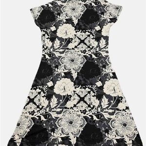 Title Nine Floral Black and White Cowl Neck Cap Sleeve Dress Size Small